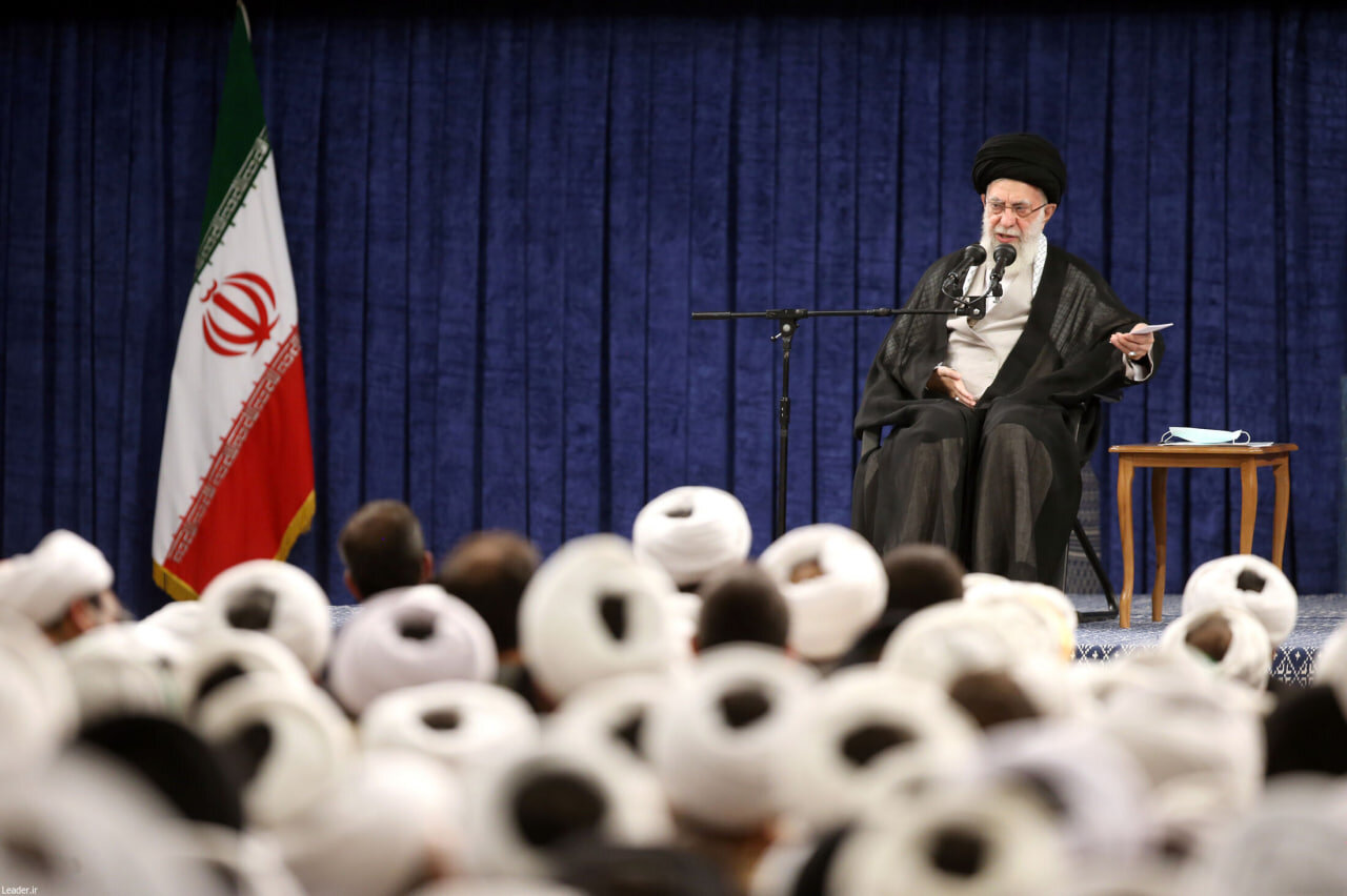 Ayatollah Seyed Ali Khamenei, Leader of the Islamic Revolution, met on Wednesday with a group of seminary students in which he outlined the broad contours of religious promulgation.