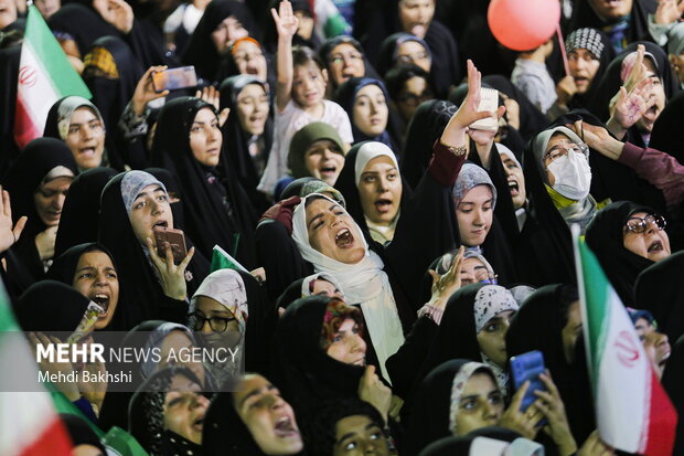 تجمع خانوادگی حمایت از عفاف و حجاب در قم