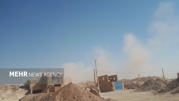 کارشکنی برخی کورههای آجرپزی سد راه کاهش آلودگی هوای اصفهان است