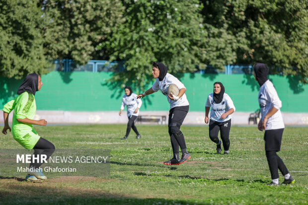 مسابقات راگبی قهرمانی بانوان کشور در مشهد