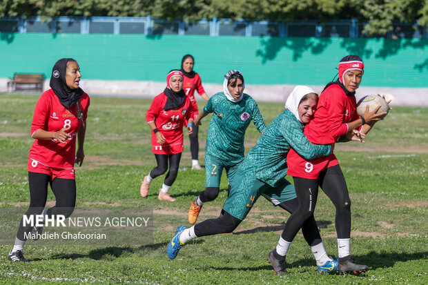 مسابقات راگبی قهرمانی بانوان کشور در مشهد