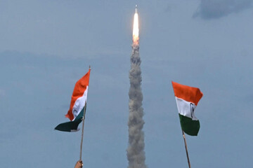 ویڈیو| بھارتی بغیر پائلٹ جہاز چاند پر لینڈ کرنے کے لئے روانہ