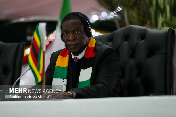 Zimbabve'den Batı'ya "yaptırımları kaldırın" çağrısı