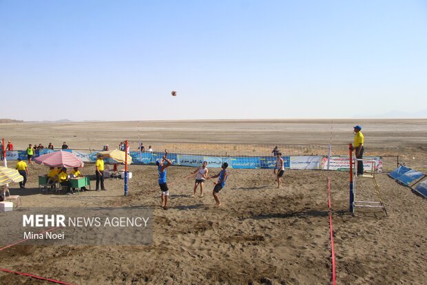 مسابقات والیبال ساحلی جایزه بزرگ دریاچه ارومیه 15