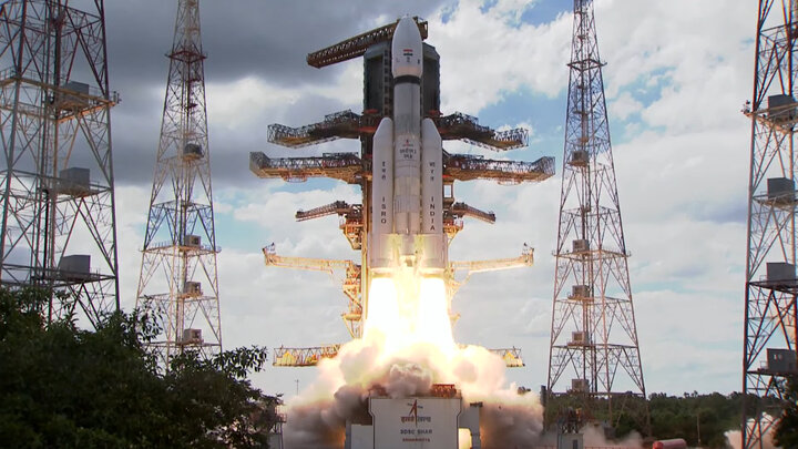 دومین تلاش هند برای فرود روی ماه آغاز شد