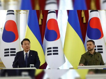 South Korea pledges more military supplies, aid to Ukraine