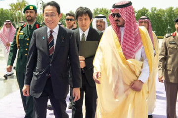 سفر نخست وزیر ژاپن به جده عربستان