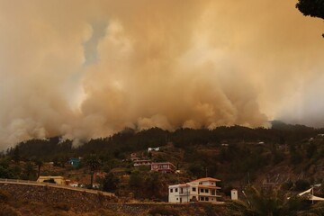 آتش سوزی «خارج از کنترل» در جزیره قناری اسپانیا