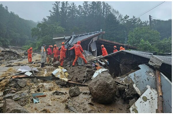 Death toll from S Korea torrential rains risen to 32