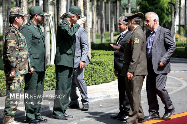 دیدار وزرای دفاع ایران و بولیوی