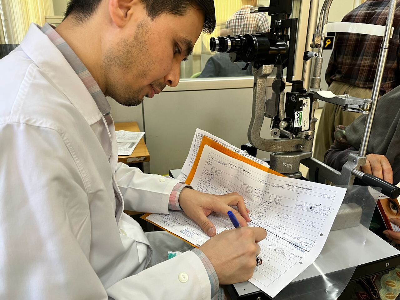 جایی برای درمان درد دیدن!/ چشمها؛ قدردان دستهای روشناییبخش