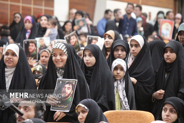 اجتماع خواهران آرمان مدافعان حریم خانواده در بوشهر