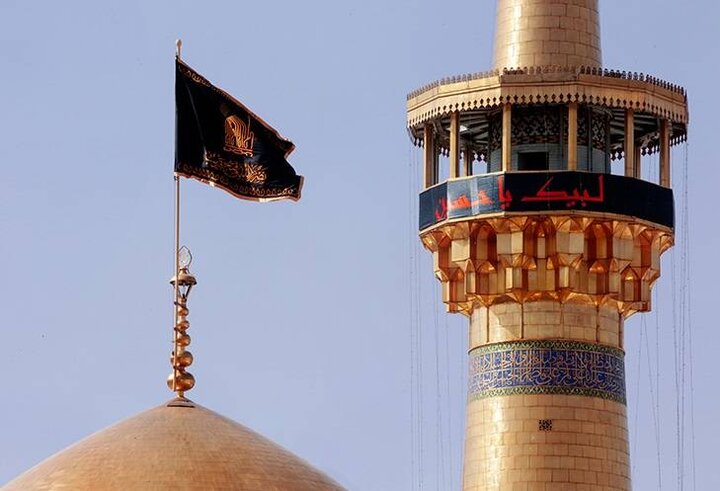 VIDEO: Flag of Imam Hussain (AS) hoisted in Iran’s Mashhad