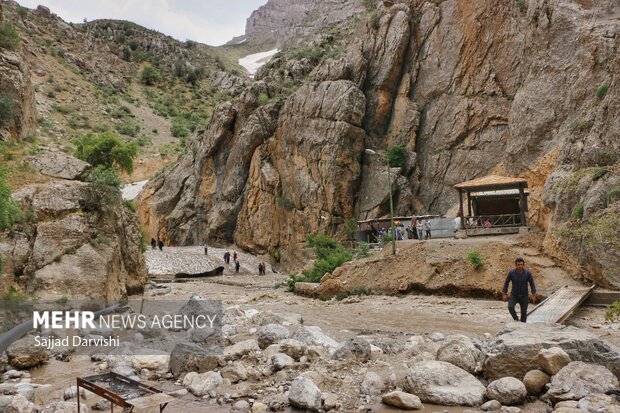 آبشار آب سفید 9