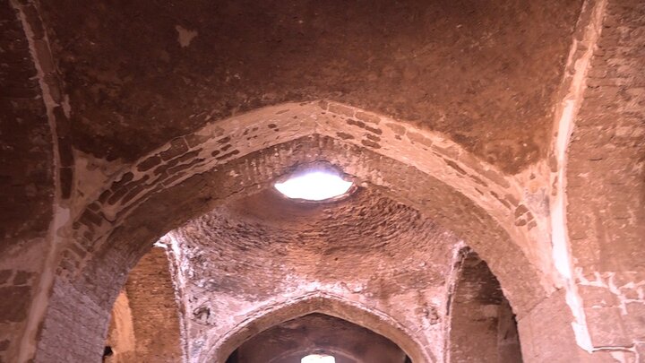 بقعه امامزاده سلیمان(ع) بین اختلاف ۲ نهاد در آستانه ریزش کامل است