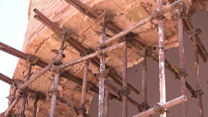 بقعه امامزاده سلیمان(ع) بین اختلاف ۲ نهاد در آستانه ریزش کامل است