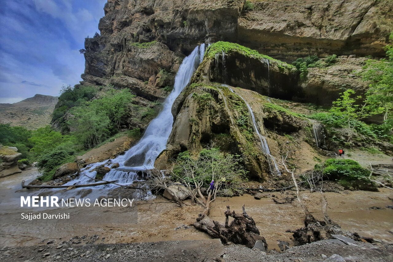 عروس آبشارهای ایران کجاست؟