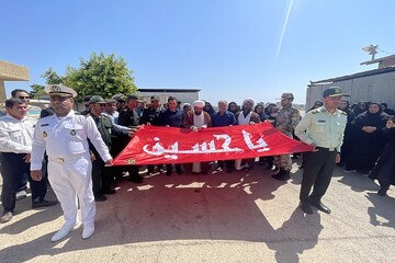 استقبال از پرچم حرم امام حسین(ع) در خارگ/ جزیره رنگ و بوی عاشورایی گرفت