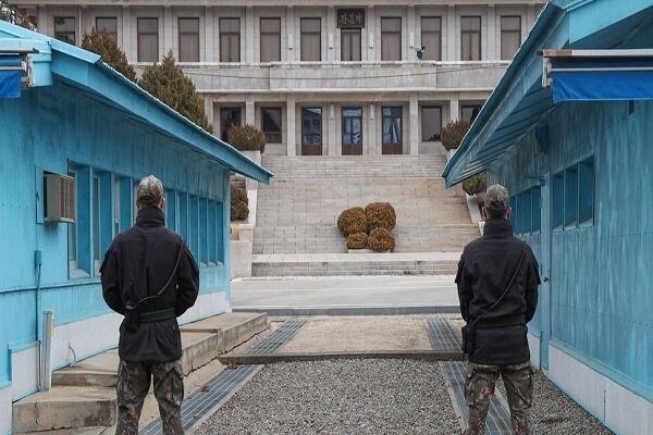 US national crosses military demarcation line into N. Korea - Mehr News ...