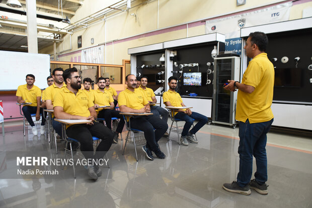 جزئیات پذیرش کاردانی فنیحرفهای اعلام شد؛ آغاز انتخاب رشته از فردا