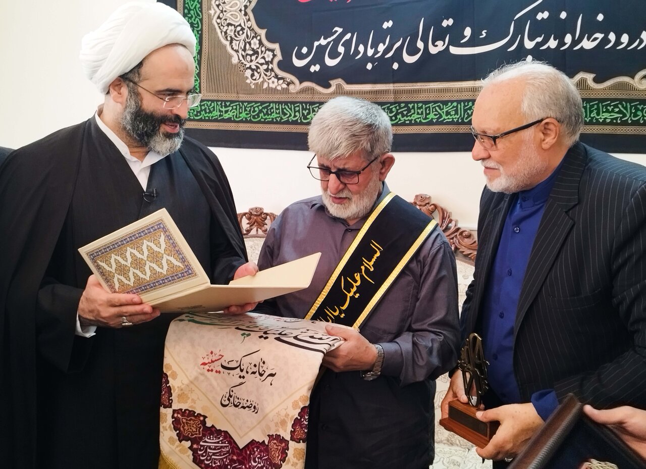 تجلیل از ۶ میاندار پیشکسوت هیئتهای مذهبی استان قم