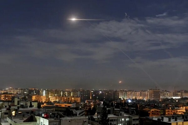 شام، صہیونی طیاروں کا دمشق کے نواحی علاقے پر حملہ
