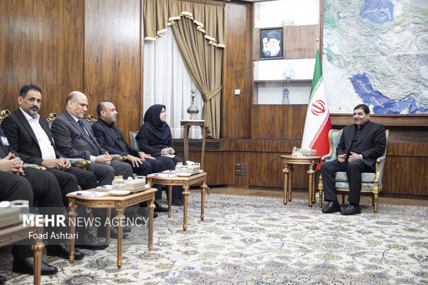 
Meeting between Iran's 1st VP and Iraqi labor minister
