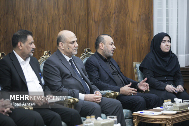 
Meeting between Iran's 1st VP and Iraqi labor minister
