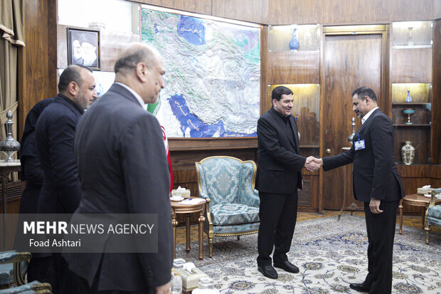 
Meeting between Iran's 1st VP and Iraqi labor minister
