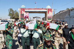 ورود پیکر مطهر ۱۸ شهید دفاع مقدس به کشور از مرز شلمچه