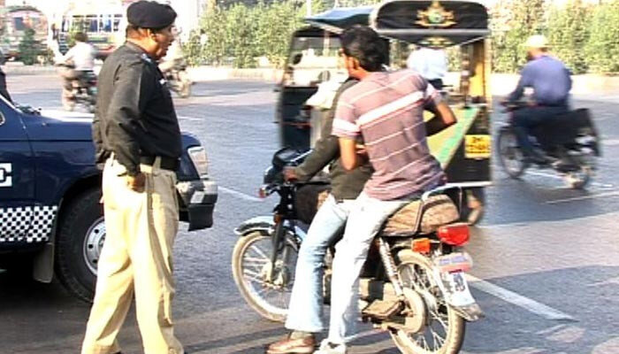 کراچی میں 9 اور 10محرم کو موٹرسائیکل کی ڈبل سواری پر پابندی عائد