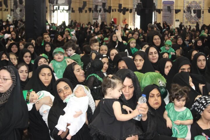 حضور پرشور مادران و کودکان ایلامی در مراسم شیرخوارگان حسینی