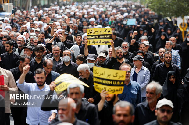 راهپیمایی مردم قم در محکومیت اهانت به ساحت قرآن