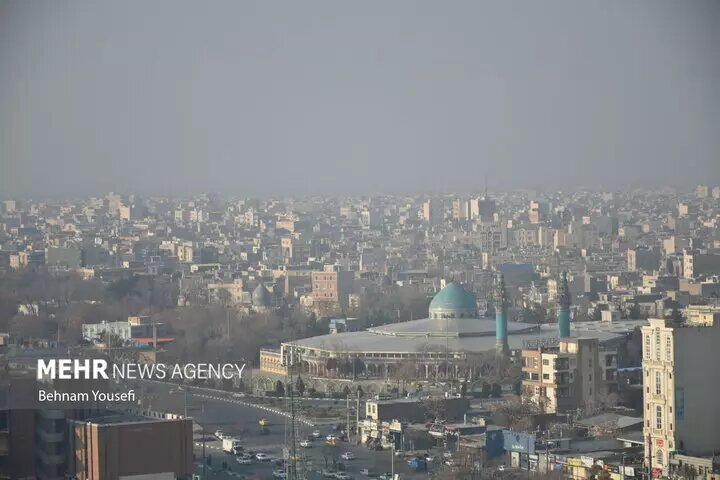 گردوغبار همچنان بر سیمای بجنورد تکیه زده است