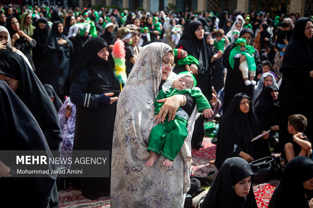 حضور گسترده مردم در همایش شیرخوارگان حسینی در قزوین