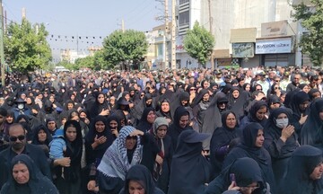 مراسم تشییع پیکر شهیدان مدافع وطن در یاسوج آغاز شد