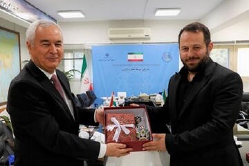Tajikistan interested in expanding trade relations with Iran