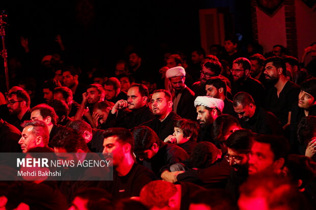 مراسم عزاداری شب چهارم محرم در شهرستان خرامه فارس