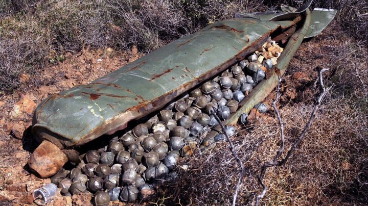 Hezbollah says Israel rained down cluster bombs on s Lebanon - Mehr ...