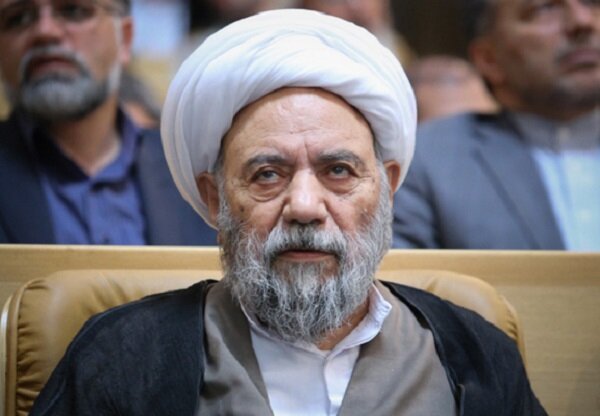 امام در خصوص برق،مراقبت ویژه می کرد؛ماجرای درخواست کارخانهدار از امام