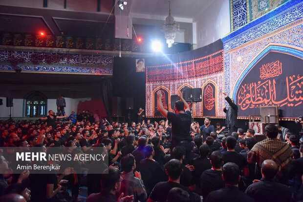 5th night of Muharram mourning in Shiraz
