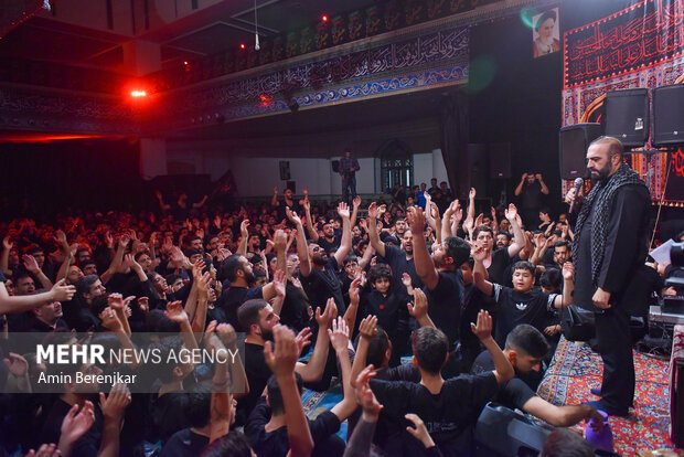 5th night of Muharram mourning in Shiraz
