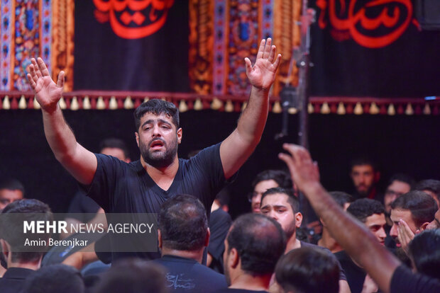 5th night of Muharram mourning in Shiraz
