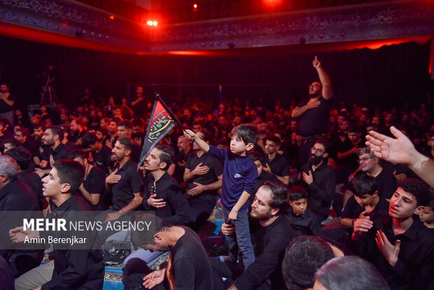 5th night of Muharram mourning in Shiraz
