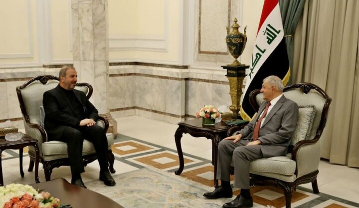 السفير الايراني في بغداد يلتقي الرئيس العراقي