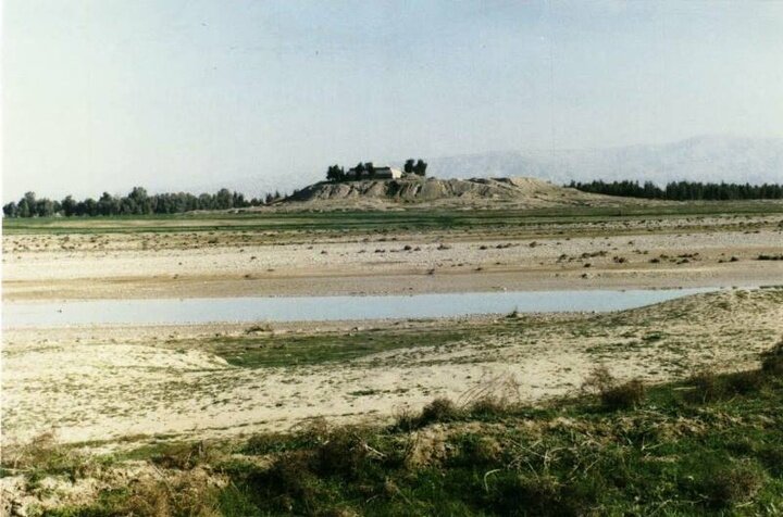 صدور مجوز گمانه‌زنی برای تعیین عرصه و حریم تپه«عضیر» مهران