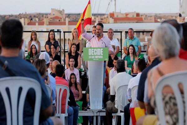 Spain votes in election that could see a swing to right