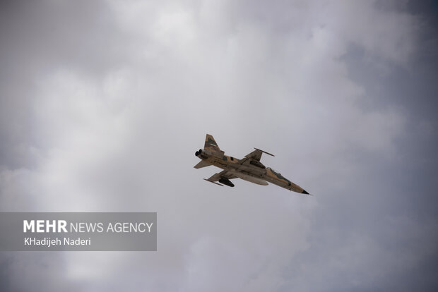 رزمایش اقتدار هوایی فداییان حریم ولایت-اصفهان