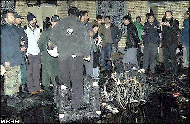 شبی که از آسمان مسجد آتش میبارید/ سرای سبز و پابرجای «حاجمنصور»