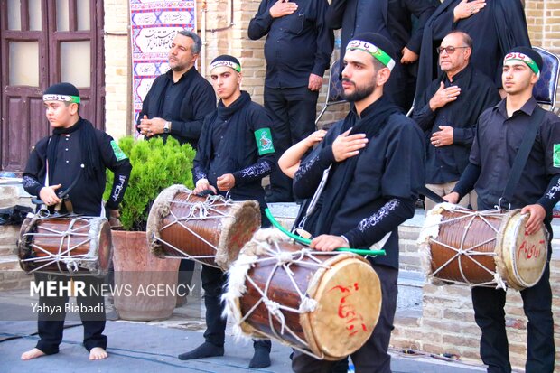 آئین چهارپایه خوانی ماه محرم در کرمانشاه